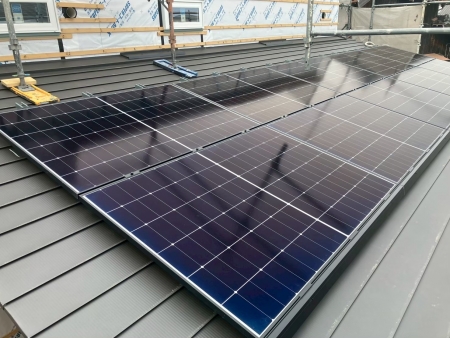 太陽光発電が"義務化"って本当？省エネ住宅とお金の最新事情〜蓄電池って必要？〜